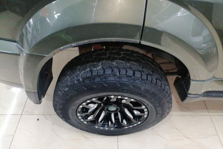 Used Haval H5 Classic 2015 2.0T Manual 4x4 Prestige Version Right Rear Wheel Hub