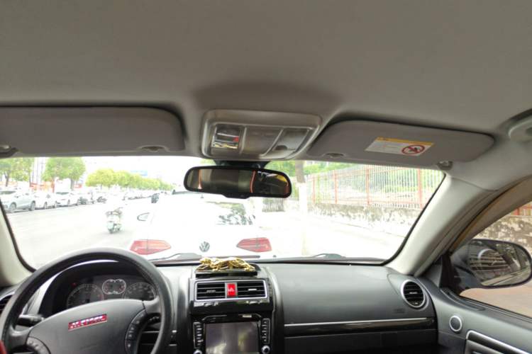 Used Haval H5 Classic 2015 2.0T Manual Two-Wheel Drive Elite Version Headliner