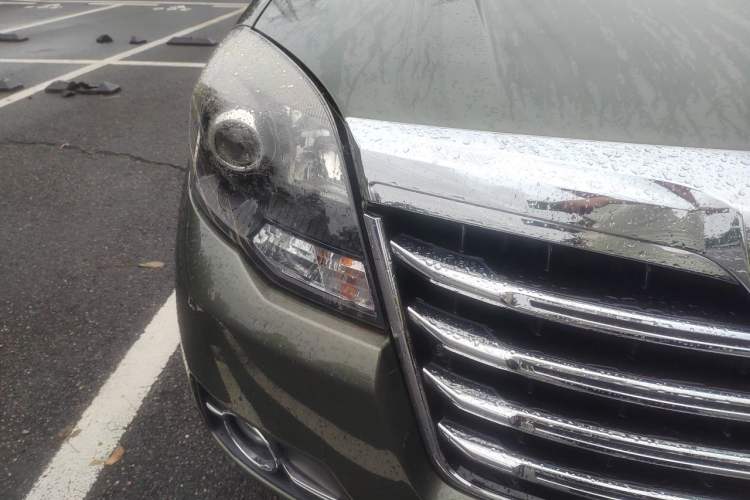 Used Haval H5 Classic 2015 2.0T Manual 4x4 Prestige Version Right Front Headlight