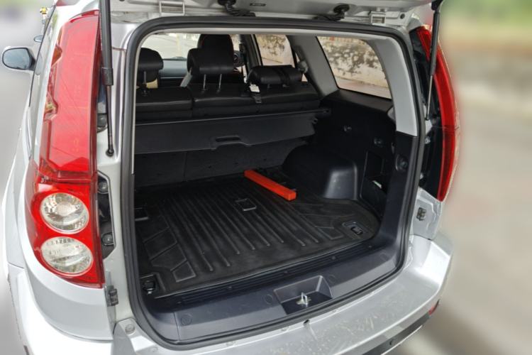 Used Haval H5 Classic 2015 2.0T Manual Two-Wheel Drive Elite Version Trunk
