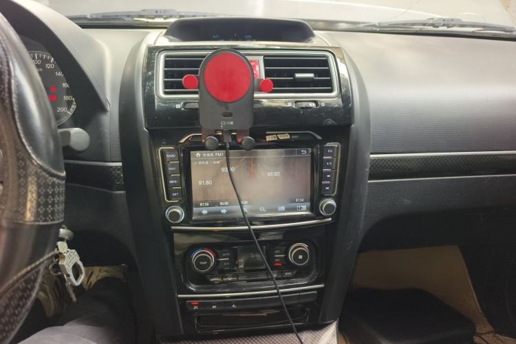 Used Haval H5 Classic 2015 2.0T Manual 4x4 Prestige Version Audio And AC Panel