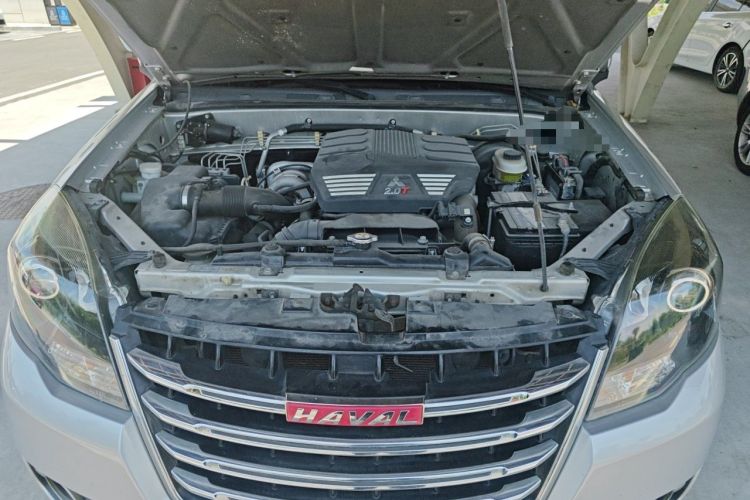 Used Haval H5 Classic 2015 2.0T Manual 4x4 Prestige Version Engine Bay