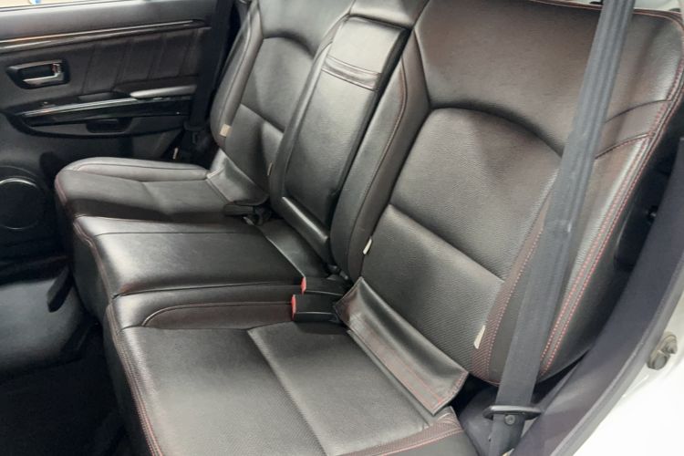 Used Haval H5 Classic 2015 2.0T Diesel Automatic All-Wheel Drive Elite Model Interior 1
