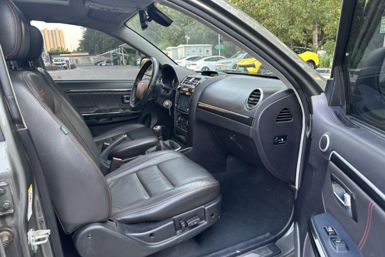 Used Haval H5 Classic 2015 2.0T Manual 4x4 Prestige Version Interior 11