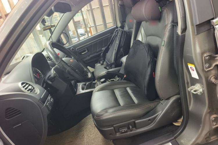 Used Haval H5 Classic 2015 2.0T Manual 4x4 Prestige Version Left Front Seat