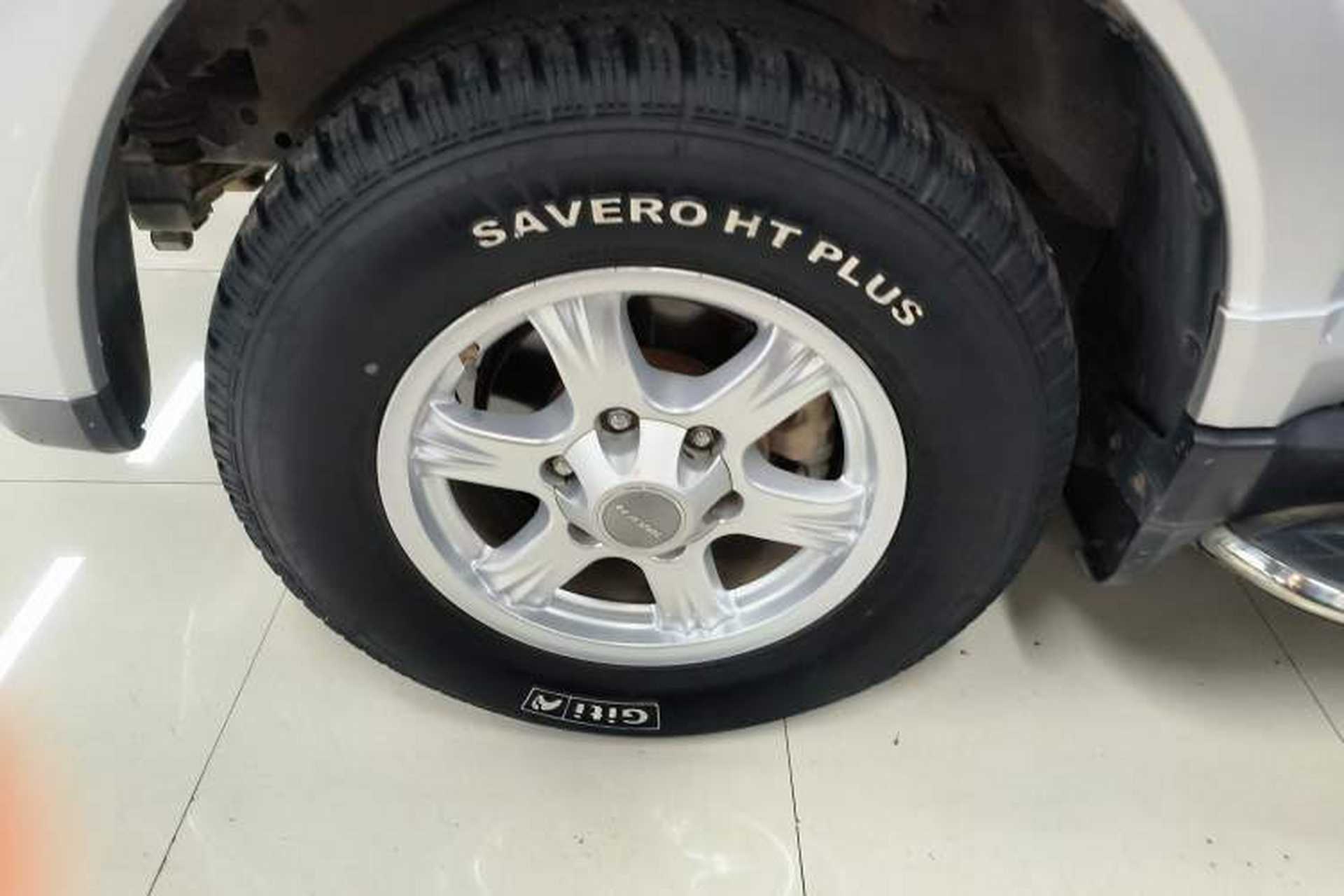 Used Haval H5 Classic 2015 2.0T Diesel Automatic All-Wheel Drive Elite Model Left Front Wheel Hub
