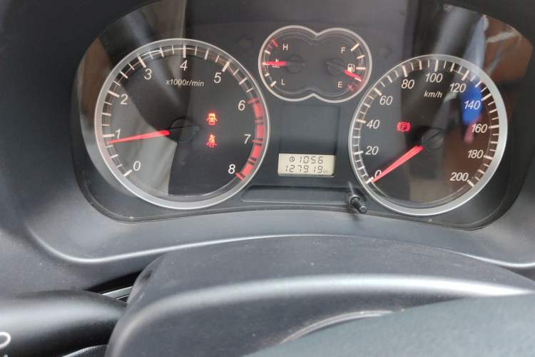 Used Haval H5 Classic 2015 2.0L Manual Two-Wheel Drive Entry-Level Trim Odometer Close Up