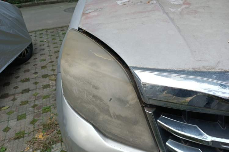Used Haval H5 Classic 2015 2.0T Manual 4x4 Advanced Trim Right Front Headlight