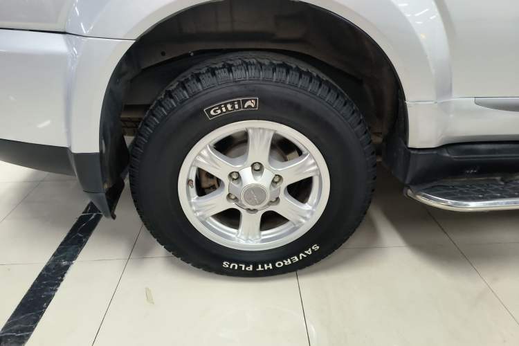 Used Haval H5 Classic 2015 2.0T Diesel Automatic All-Wheel Drive Elite Model Right Rear Wheel Hub