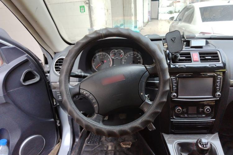 Used Haval H5 Classic 2015 2.0L Manual Two-Wheel Drive Entry-Level Trim Steering Wheel