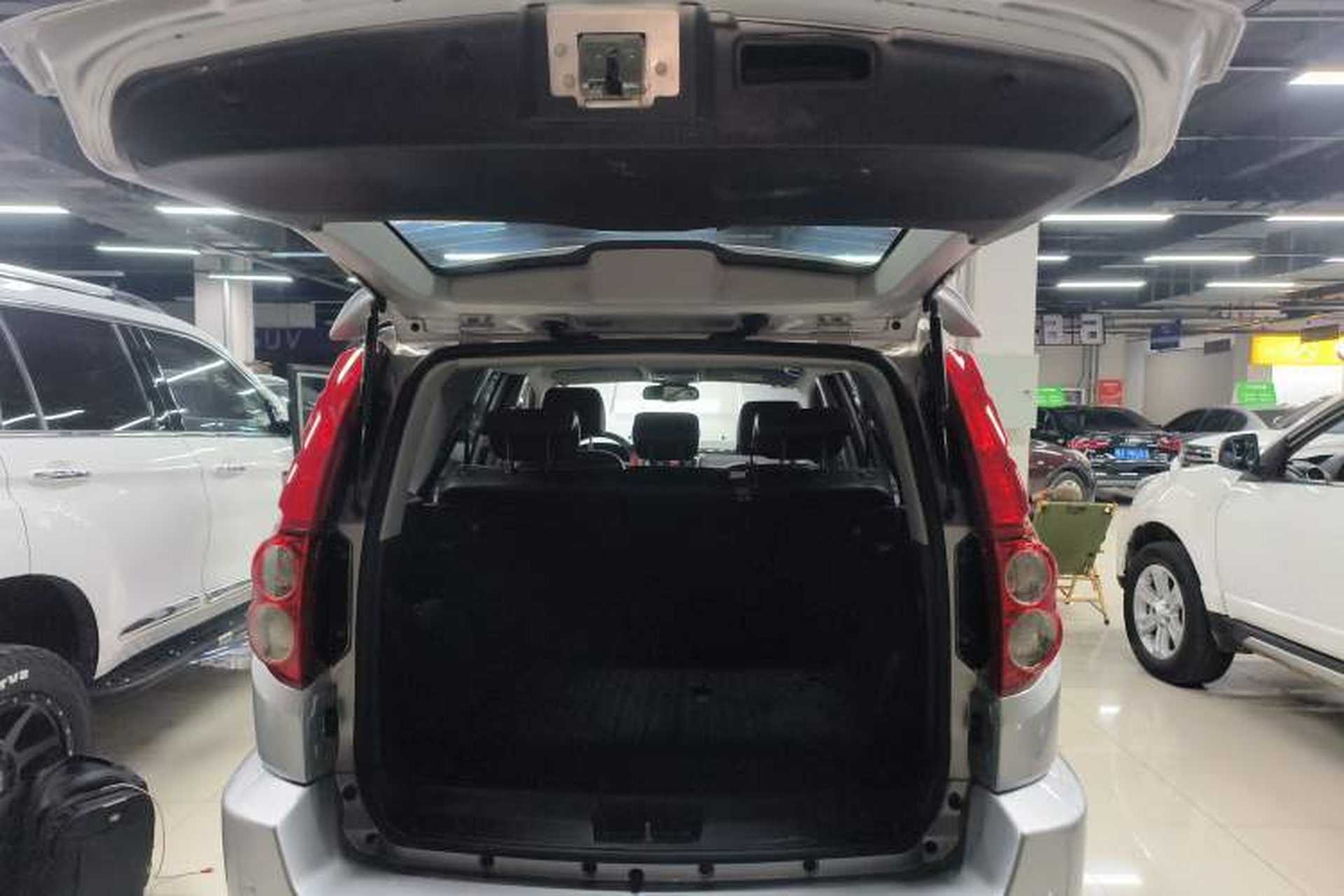 Used Haval H5 Classic 2015 2.0T Diesel Automatic All-Wheel Drive Elite Model Trunk