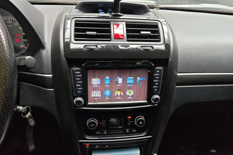 Used Haval H5 Classic 2015 2.0T Manual 4x4 Prestige Version Audio And AC Panel