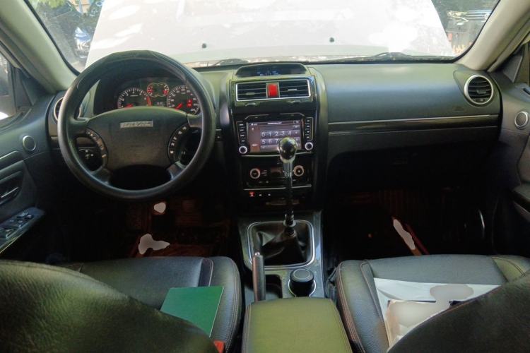 Used Haval H5 Classic 2015 2.0T Manual 4x4 Elite Edition Center Console