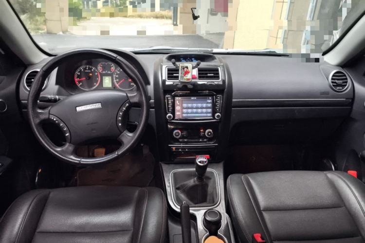 Used Haval H5 Classic 2015 2.0T Manual 4x4 Elite Edition Center Console
