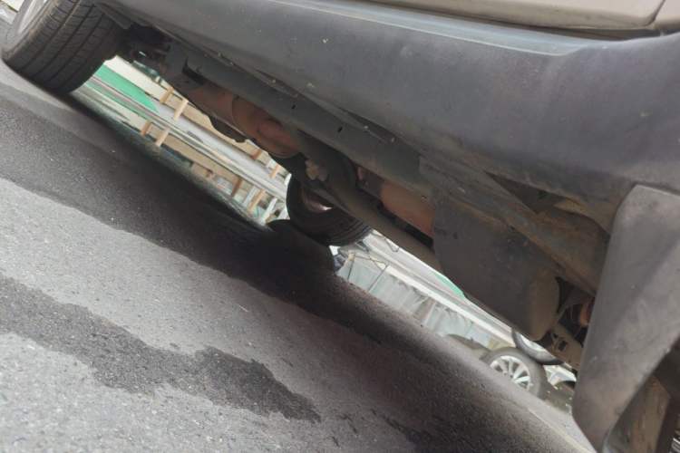Used Haval H5 Classic 2015 2.0T Manual Two-Wheel Drive Elite Version Chassis Front Right