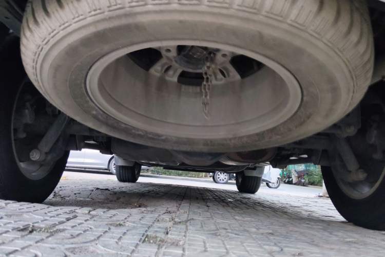 Used Haval H5 Classic 2015 2.0T Manual Two-Wheel Drive Prestige Version Chassis Rear