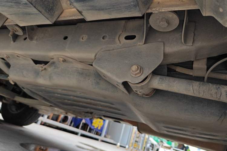 Used Haval H5 Classic 2015 2.0T Manual 4x4 Prestige Version Chassis Rear Left