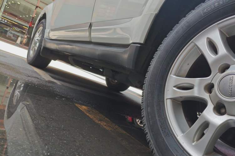 Used Haval H5 Classic 2015 2.0T Manual Two-Wheel Drive Elite Version Chassis Rear Left