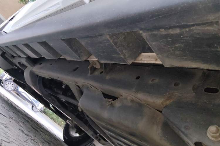 Used Haval H5 Classic 2015 2.0T Manual Two-Wheel Drive Prestige Version Chassis Rear Left