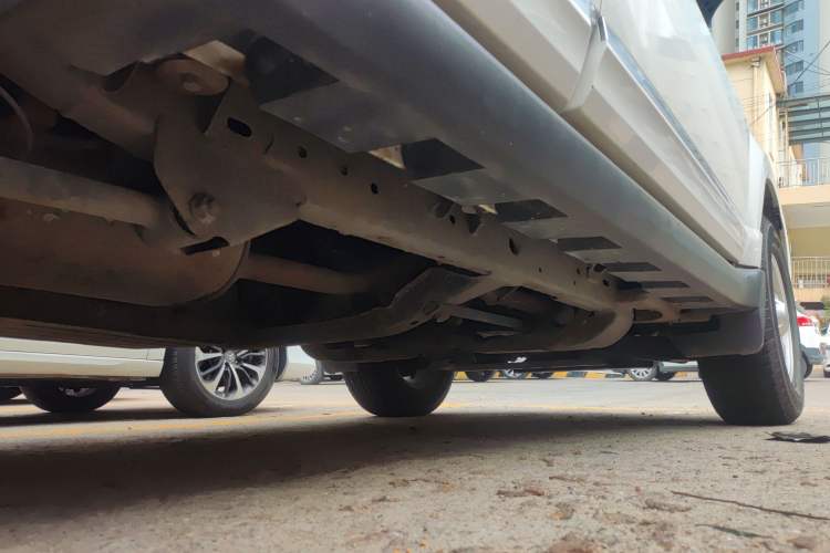 Used Haval H5 Classic 2015 2.0T Diesel Automatic Two-Wheel Drive Advanced Version Chassis Rear Right