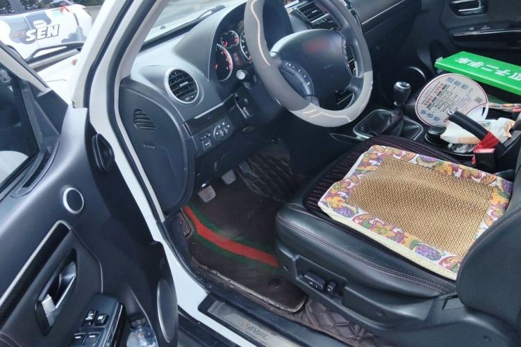 Used Haval H5 Classic 2015 2.0T Manual Two-Wheel Drive Prestige Version Driver Seat
