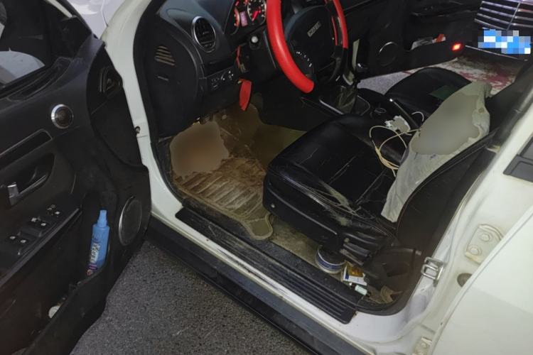 Used Haval H5 Classic 2015 2.0T Diesel Manual Two-Wheel Drive Entry-Level Version Driver Seat