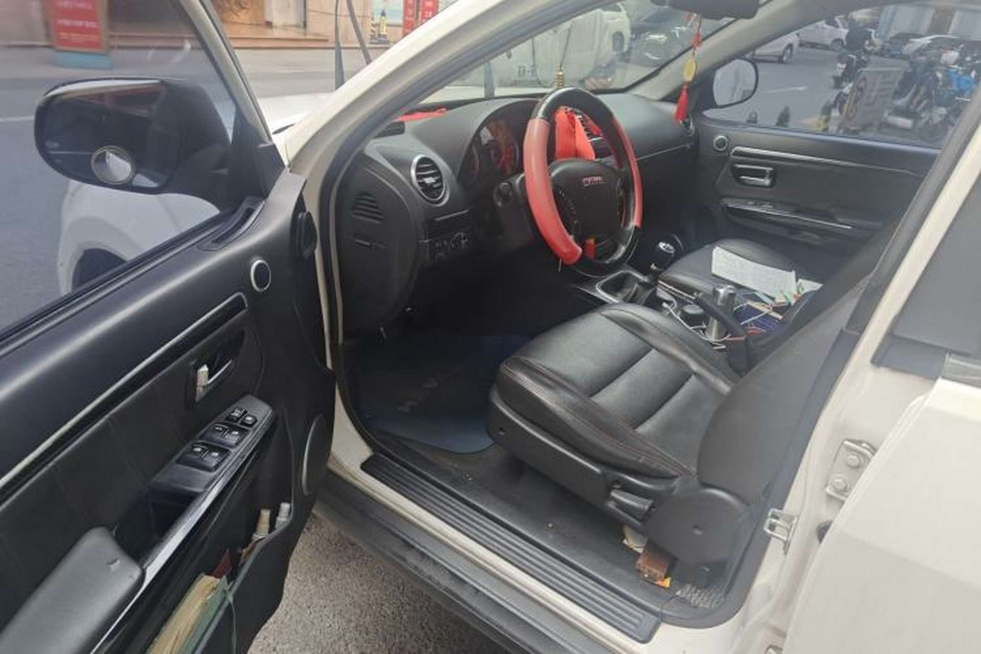 Used Haval H5 Classic 2015 2.0T Manual Two-Wheel Drive Elite Version Driver Seat