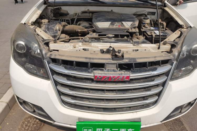 Used Haval H5 Classic 2015 2.0T Manual 4x4 Advanced Trim Engine Bay