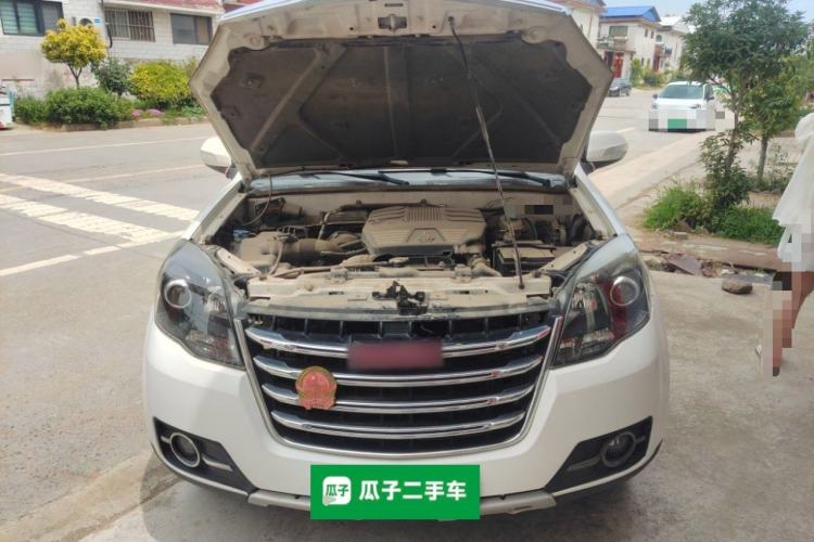Used Haval H5 Classic 2015 2.0T Manual Two-Wheel Drive Elite Version Engine Bay