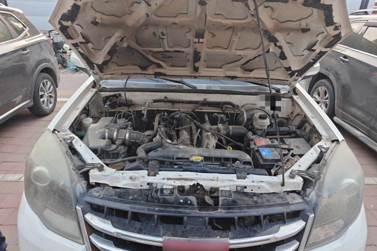 Used Haval H5 Classic 2015 2.0T Diesel Manual 4x4 Ambition Model Engine Bay