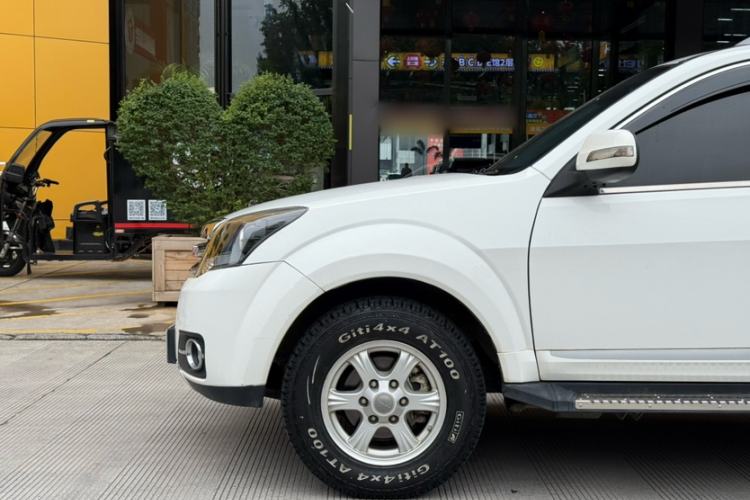 Used Haval H5 Classic 2015 2.0T Manual 4x4 Elite Edition Exterior 6
