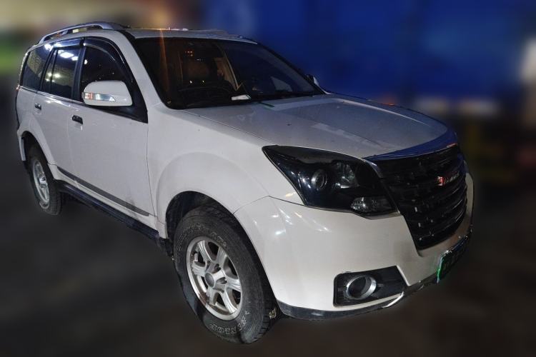 Used Haval H5 Classic 2015 2.0T Manual 4x4 Advanced Trim Front Right 45 Deg