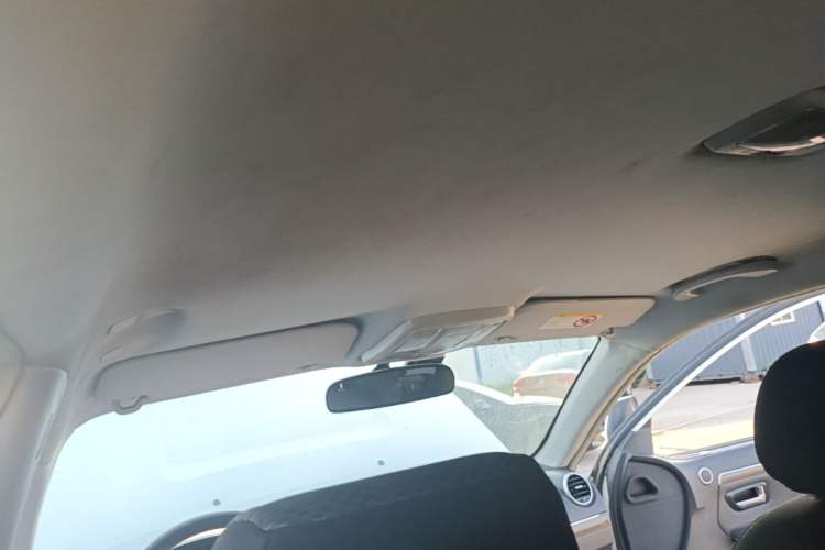 Used Haval H5 Classic 2015 2.0L Manual Two-Wheel Drive Entry-Level Trim Headliner