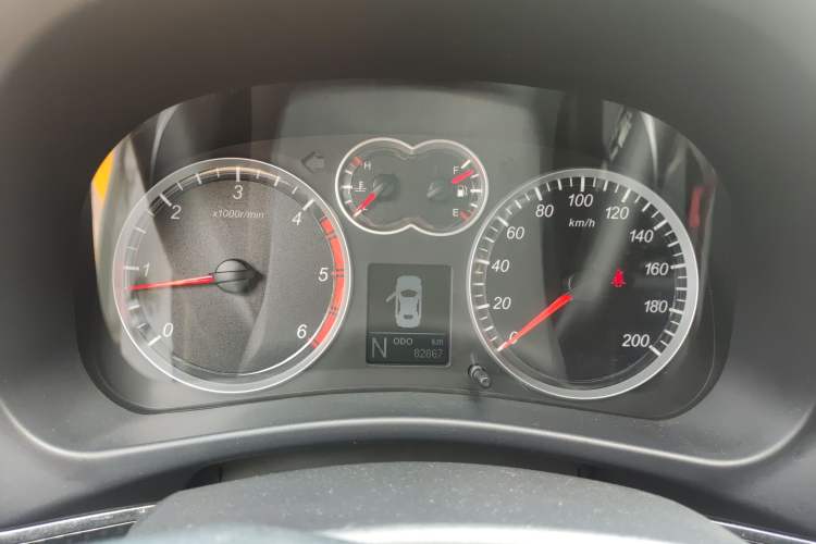 Used Haval H5 Classic 2015 2.0T Diesel Automatic Two-Wheel Drive Advanced Version Instrument Cluster