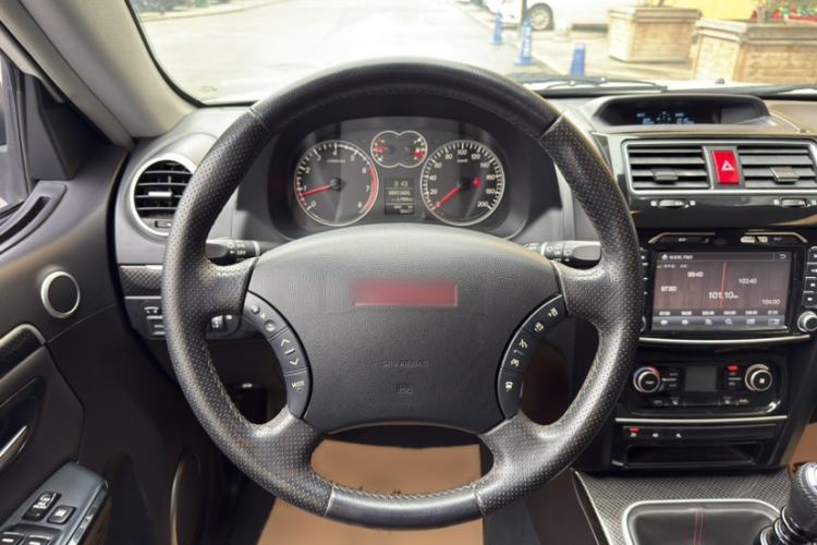 Used Haval H5 Classic 2015 2.0T Manual 4x4 Prestige Version Interior 1