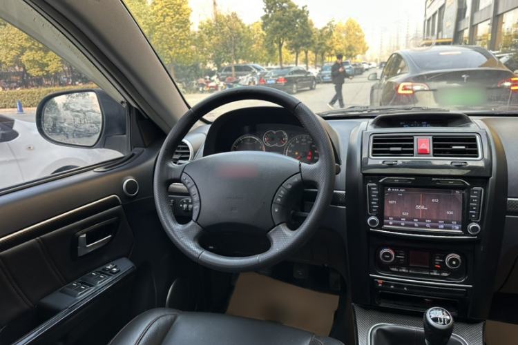 Used Haval H5 Classic 2015 2.0T Manual 4x4 Prestige Version Interior 10