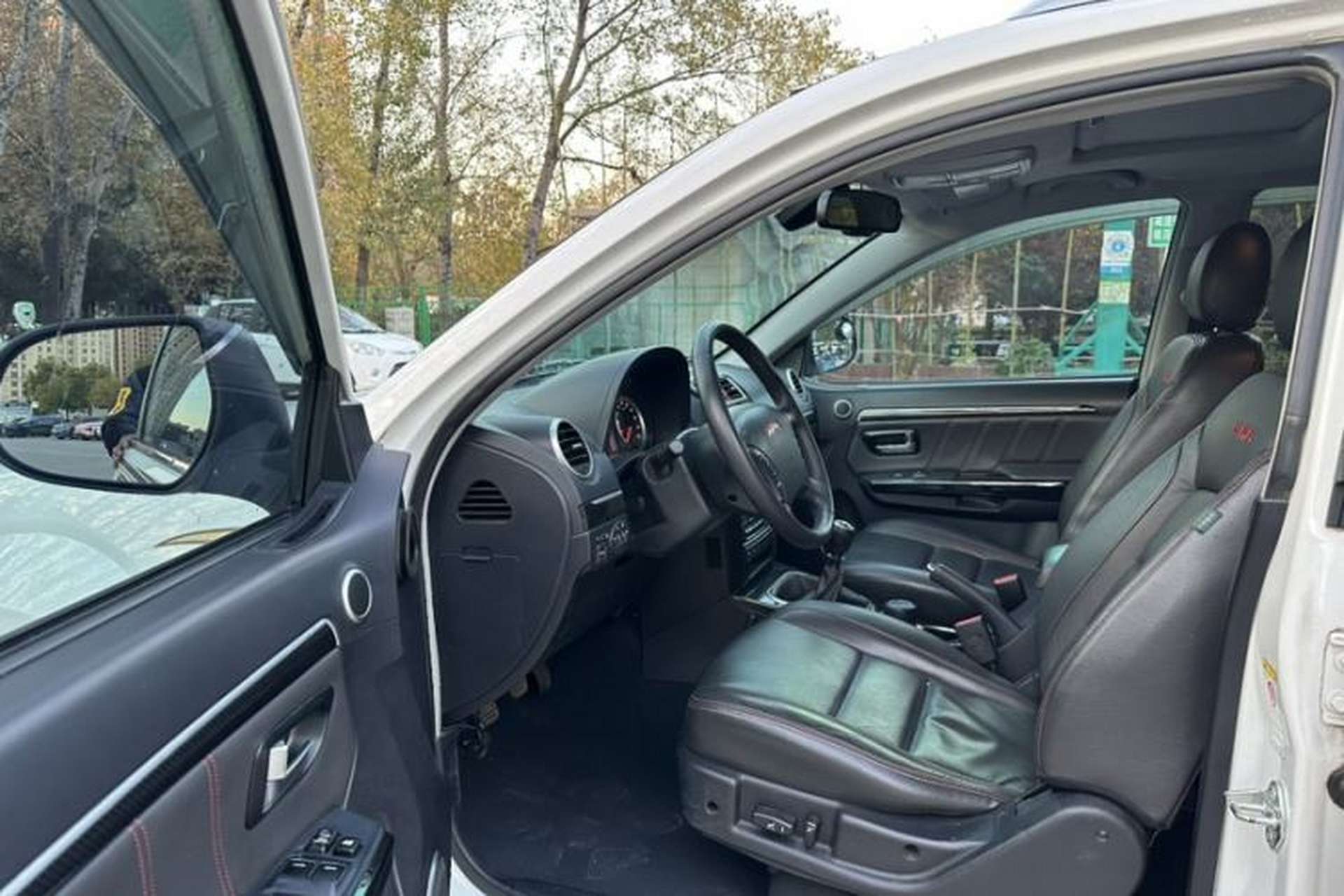 Used Haval H5 Classic 2015 2.0T Manual 4x4 Prestige Version Interior 2