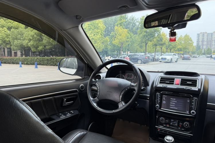 Used Haval H5 Classic 2015 2.0T Manual 4x4 Elite Edition Interior 3