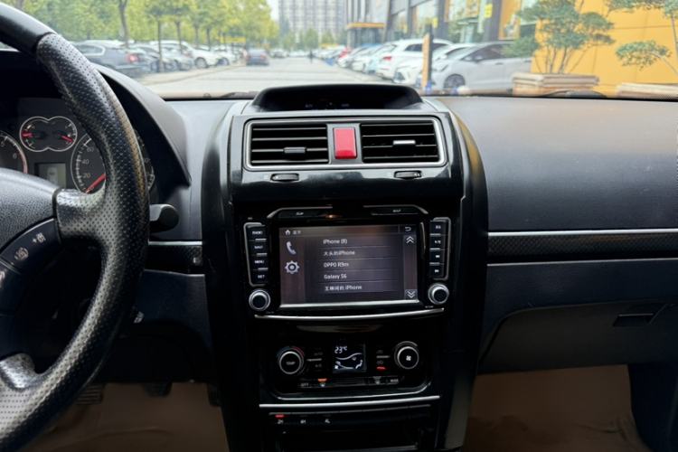 Used Haval H5 Classic 2015 2.0T Manual 4x4 Elite Edition Interior 5