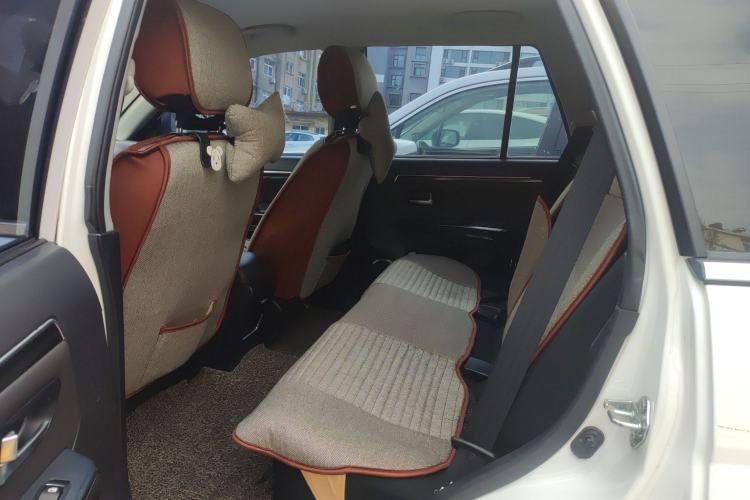 Used Haval H5 Classic 2015 2.0T Diesel Automatic Two-Wheel Drive Advanced Version Left Rear Seat