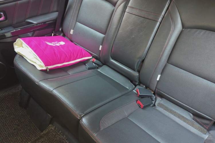 Used Haval H5 Classic 2015 2.0T Manual Two-Wheel Drive Elite Version Left Rear Seat