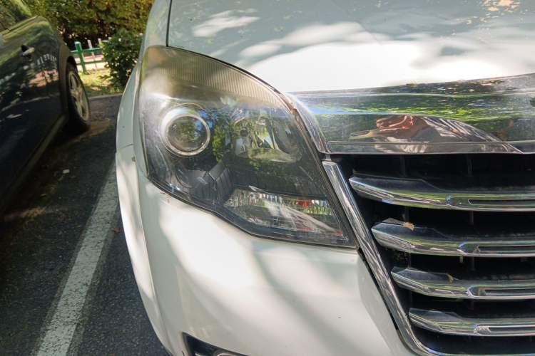 Used Haval H5 Classic 2015 2.0T Manual 4x4 Elite Edition Right Front Headlight