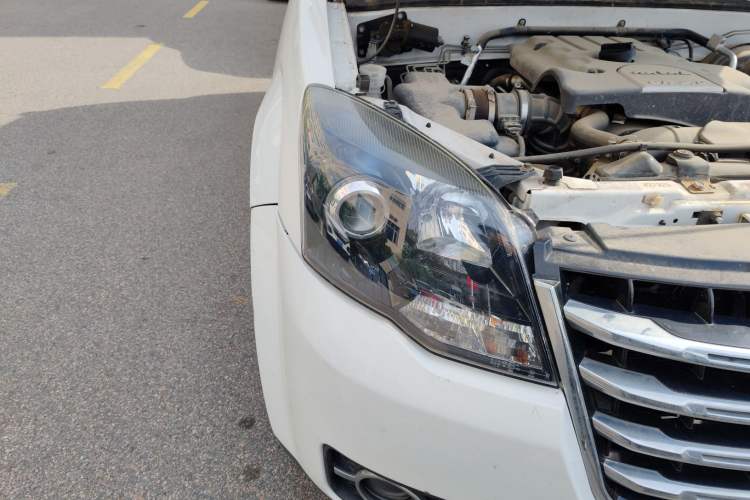 Used Haval H5 Classic 2015 2.0T Diesel Manual 4x4 Ambition Model Right Front Headlight