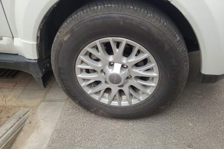 Used Haval H5 Classic 2015 2.0T Manual 4x4 Prestige Version Right Front Wheel Hub