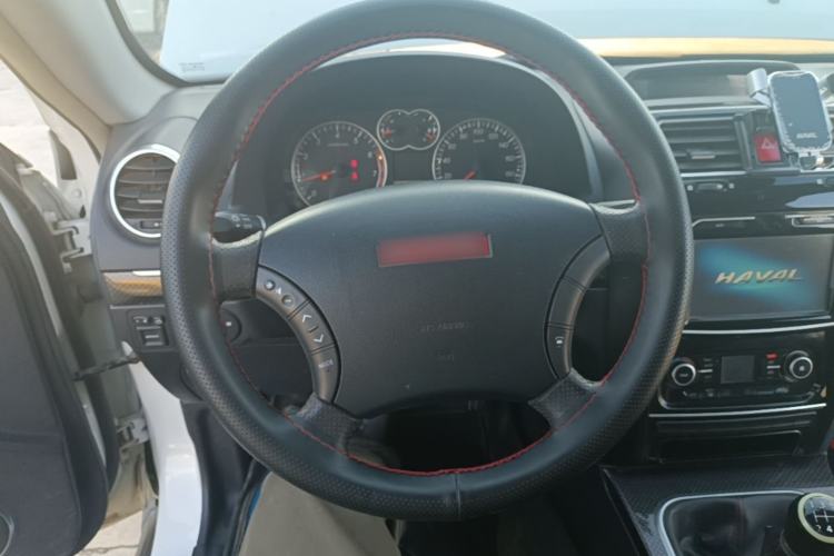 Used Haval H5 Classic 2015 2.0L Manual Two-Wheel Drive Entry-Level Trim Steering Wheel