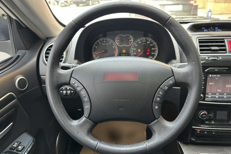 Used Haval H5 Classic 2015 2.0T Manual 4x4 Prestige Version Steering Wheel