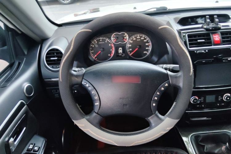 Used Haval H5 Classic 2015 2.0T Manual Two-Wheel Drive Prestige Version Steering Wheel