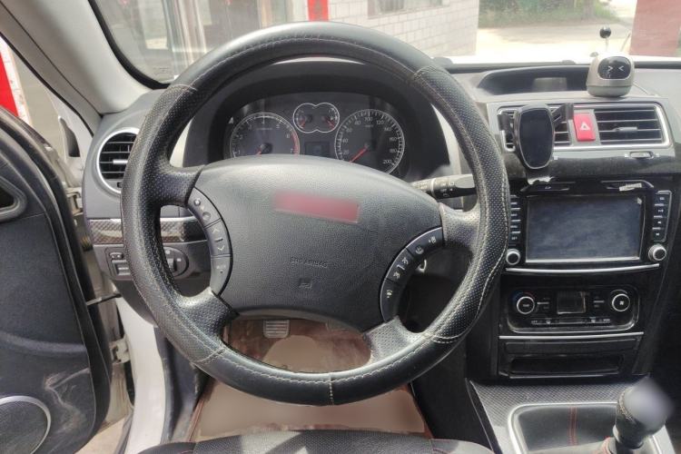 Used Haval H5 Classic 2015 2.0T Manual Two-Wheel Drive Elite Version Steering Wheel