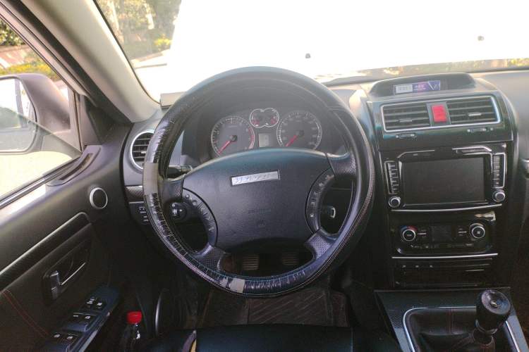 Used Haval H5 Classic 2015 2.0T Manual 4x4 Advanced Trim Steering Wheel