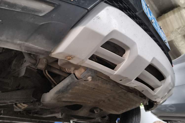 Used Haval H5 Classic 2016 Classic Edition 2.0T Manual Two-Wheel Drive Elite Model Chassis Front Right